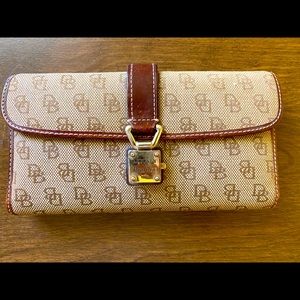 Dooney & Bourke Wallet